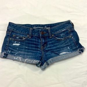 AMERICAN EAGLE Distressed Denim Jean Shorts SO CUTE Size 4